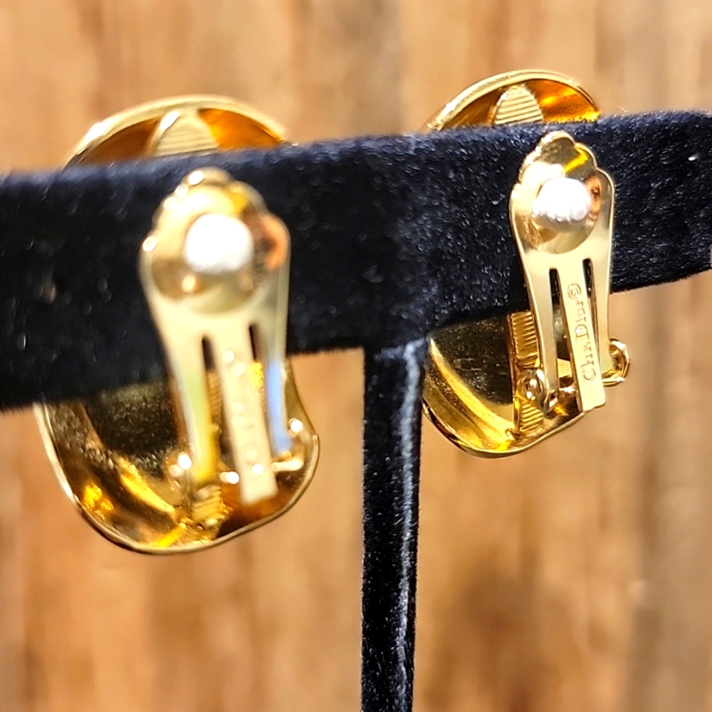 Dior Earrings - Picture 2 of 3